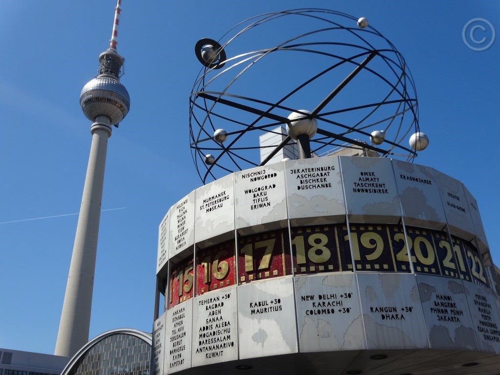 Weltzeituhr am Alexanderplatz Fernsehturm