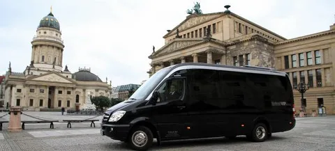 Panorama Kleinbus am Gendarmenmarkt Berlin Panorama Kleinbus am Gendarmenmarkt Berlin