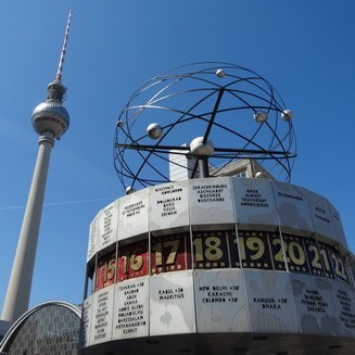 Alexanderplatz Weltzeituhr Fernsehturm